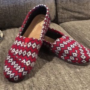 Toms Red, White and Blue Sweater Classic